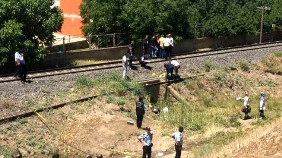 Elazığ'da Trenin Çarptığı Yaşlı Adam Öldü