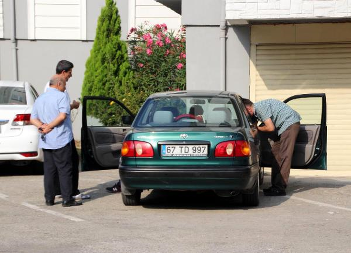 Ereğli\'de 2 Akademisyen Gözaltına Alındı