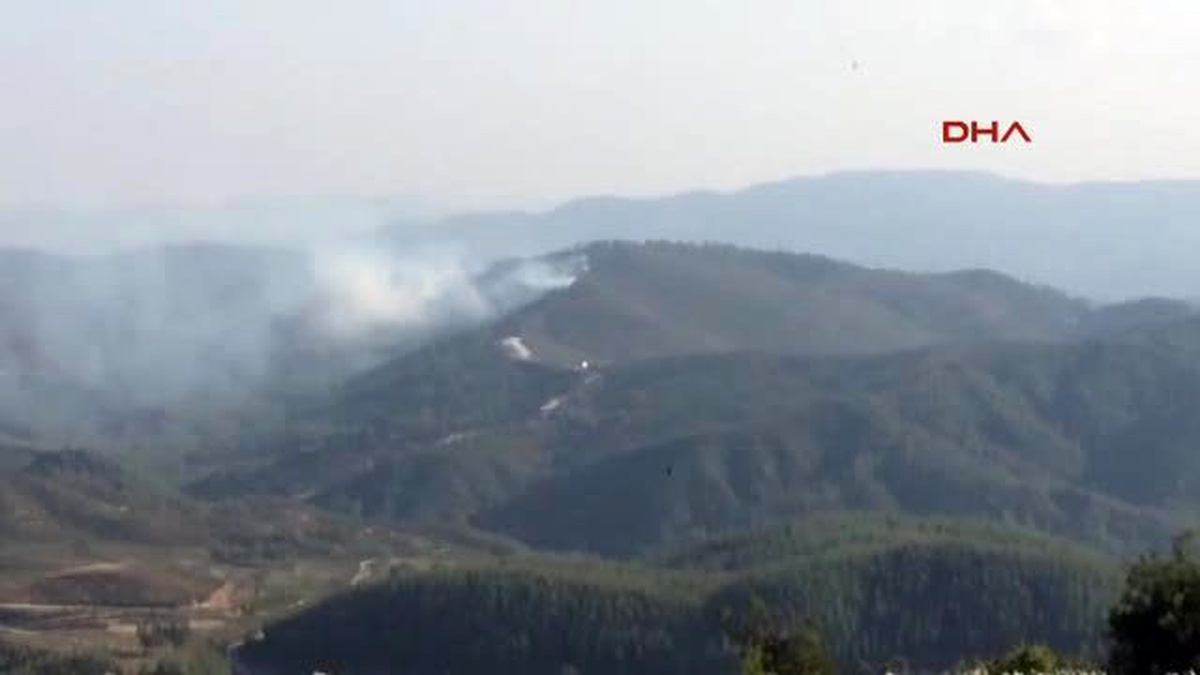 Hatay Suriye\'de Çıkan Yangın Yayladağı Sınırına İlerliyor