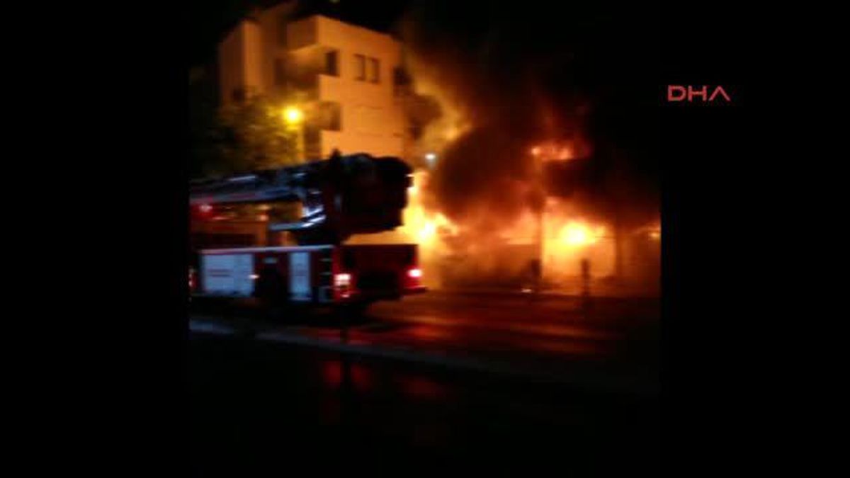 İzmir - Manav Kül Oldu