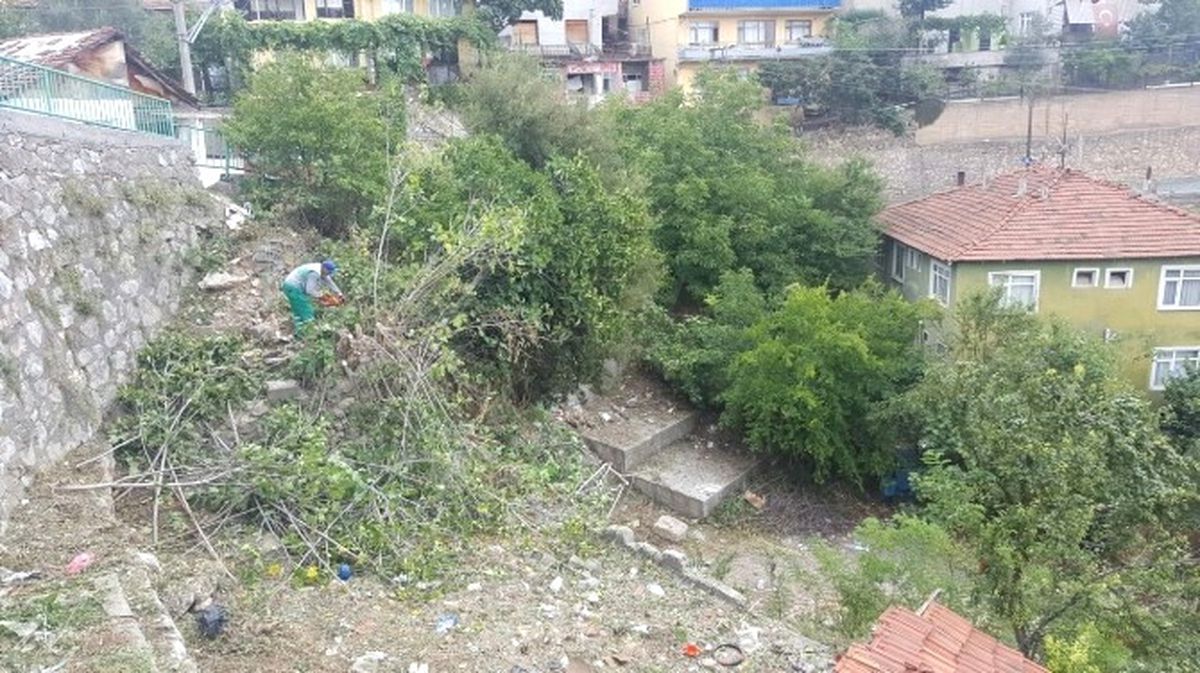 İzmit\'te Bakım ve Onarım Çalışmaları Devam Ediyor