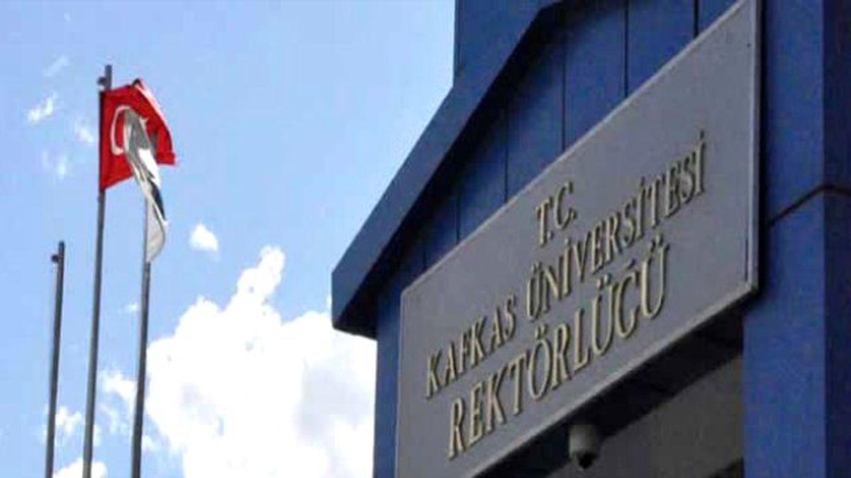 Kafkas Üniversitesinde 13 Gözaltı