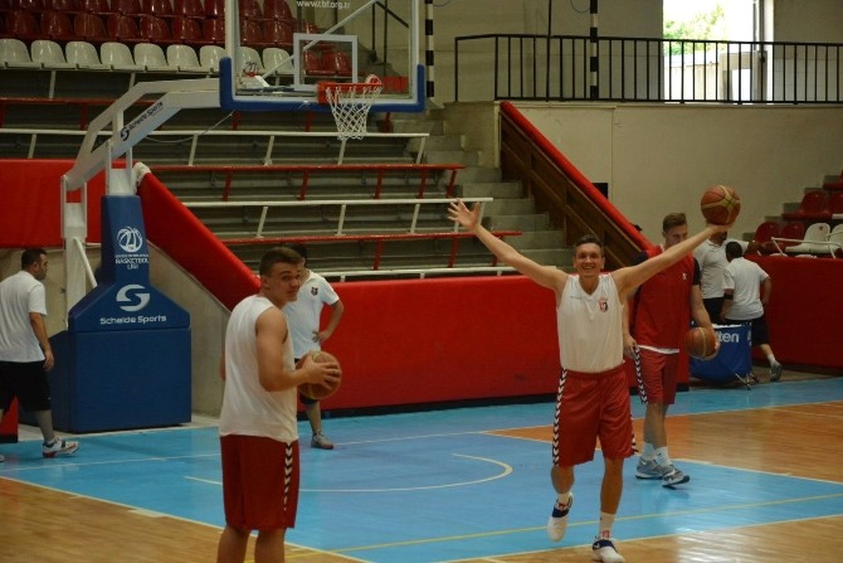 Muratbey Uşak Sportif Sezonun İlk Antrenmanını Yaptı