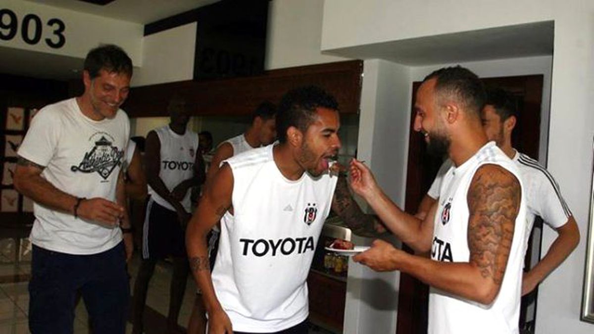 Beşiktaş\'ta Doğum Günü Kutlaması