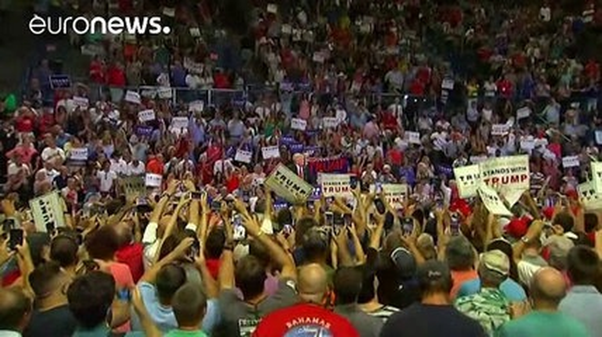 Trump Clinton\'u Hedef mi Gösterdi?