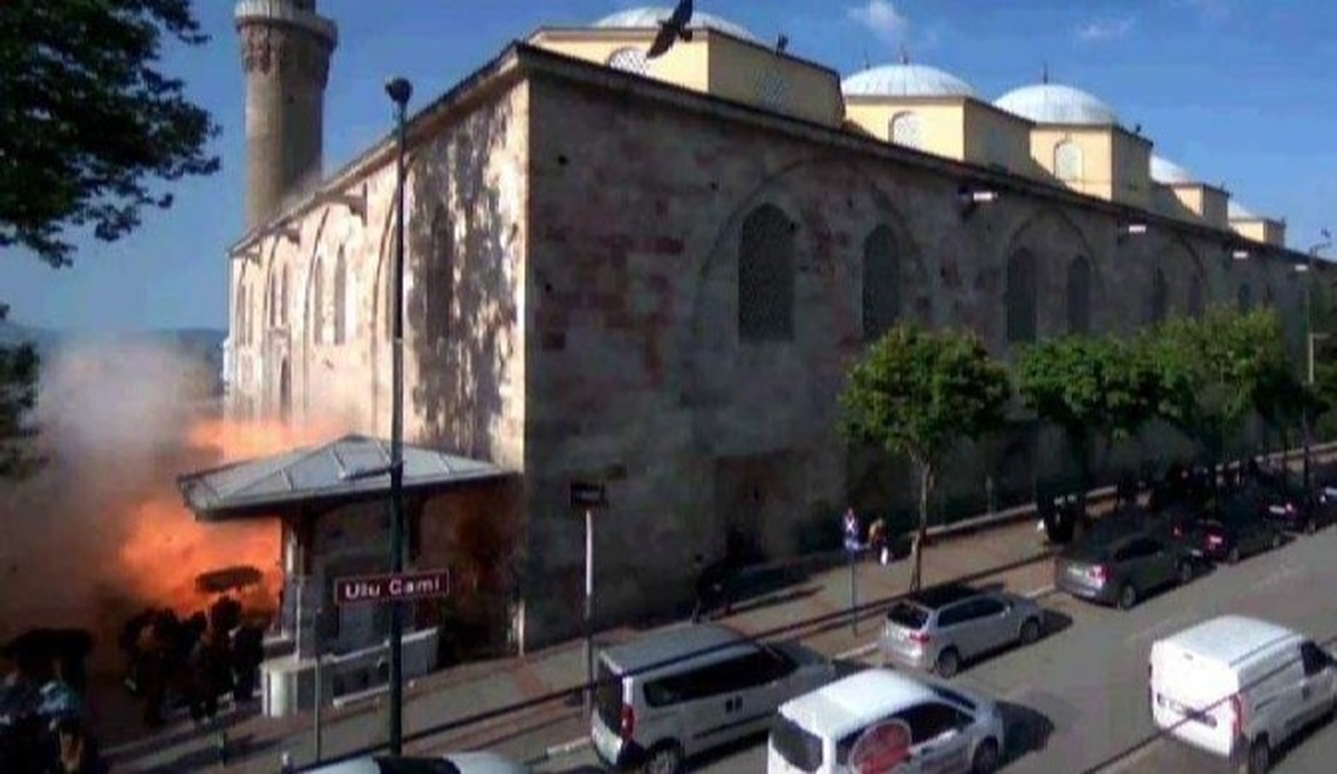 Ulucami Bombacısını Suriye'den Getiren Müteahhit Aranıyor