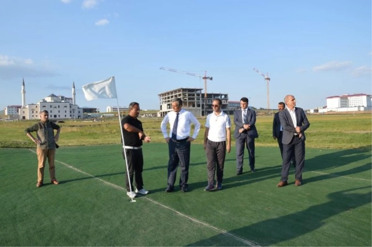 Vali Özefe Ardahan\'da Kamp Yapan Golfcüleri Ziyaret Etti