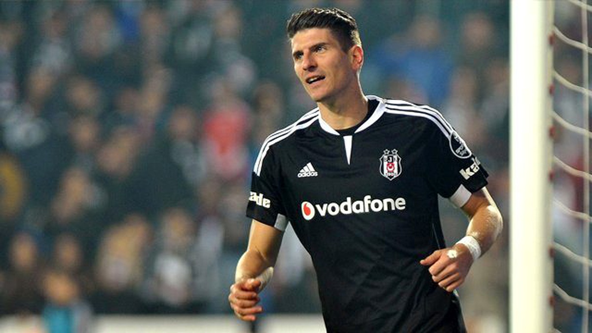 Villarreal, Mario Gomez\'i Transfer Etmek İçin Harekete Geçti