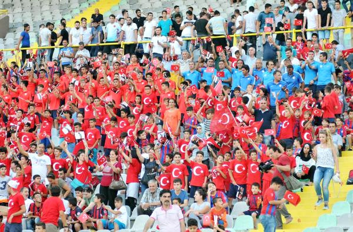15 Temmuz Demokrasi Kupası İzmir\'e Yakıştı