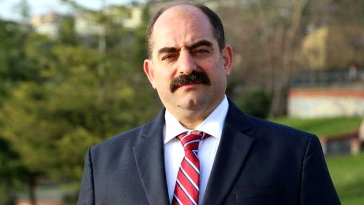 Eski Savcı Zekeriya Öz\'ün Batum\'da Görüldüğü İddiası Ortalığı Karıştırdı
