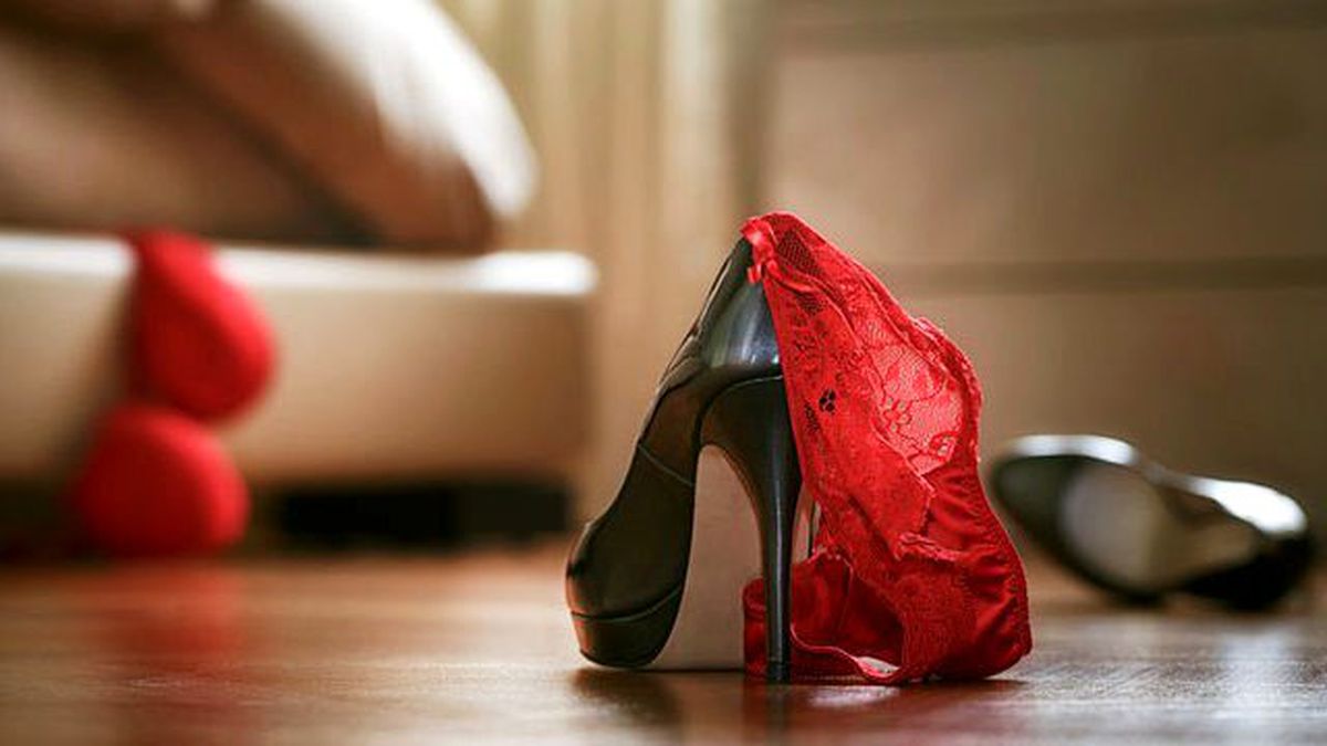 Airbnb'den Kiraya Verdiği Evi Cinsel İçerikli Film Seti Olarak Kullanıldı