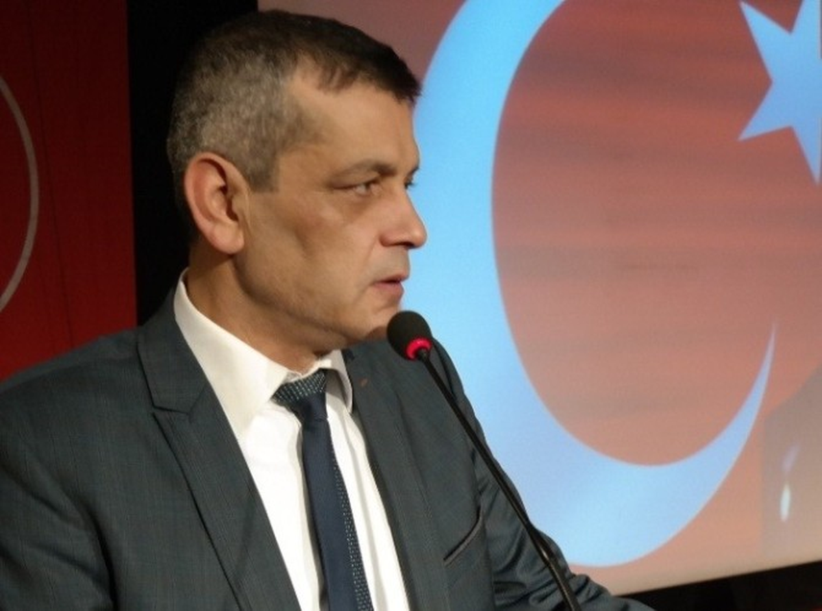 Akın Kagısız: Cumhurbaşkanı\'na Sahip Çıkmak Sancağa Sahip Çıkmaktır