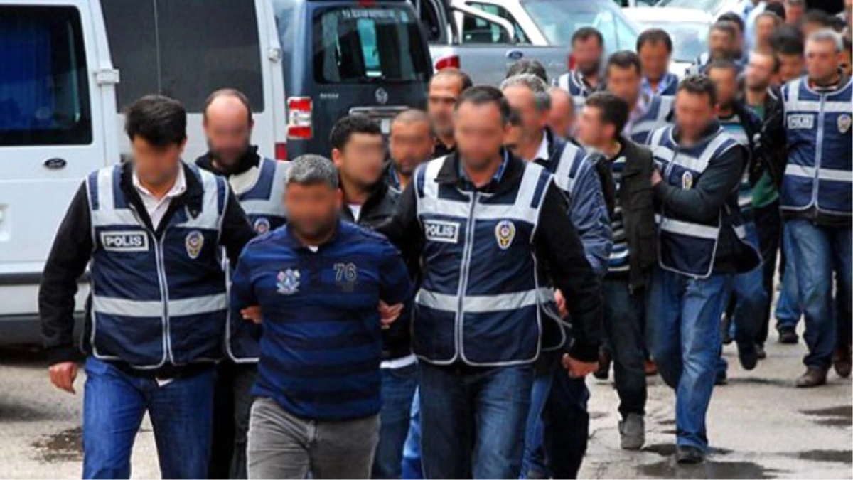 Bursa\'daki Fetö Operasyonunda 22 Tutuklama