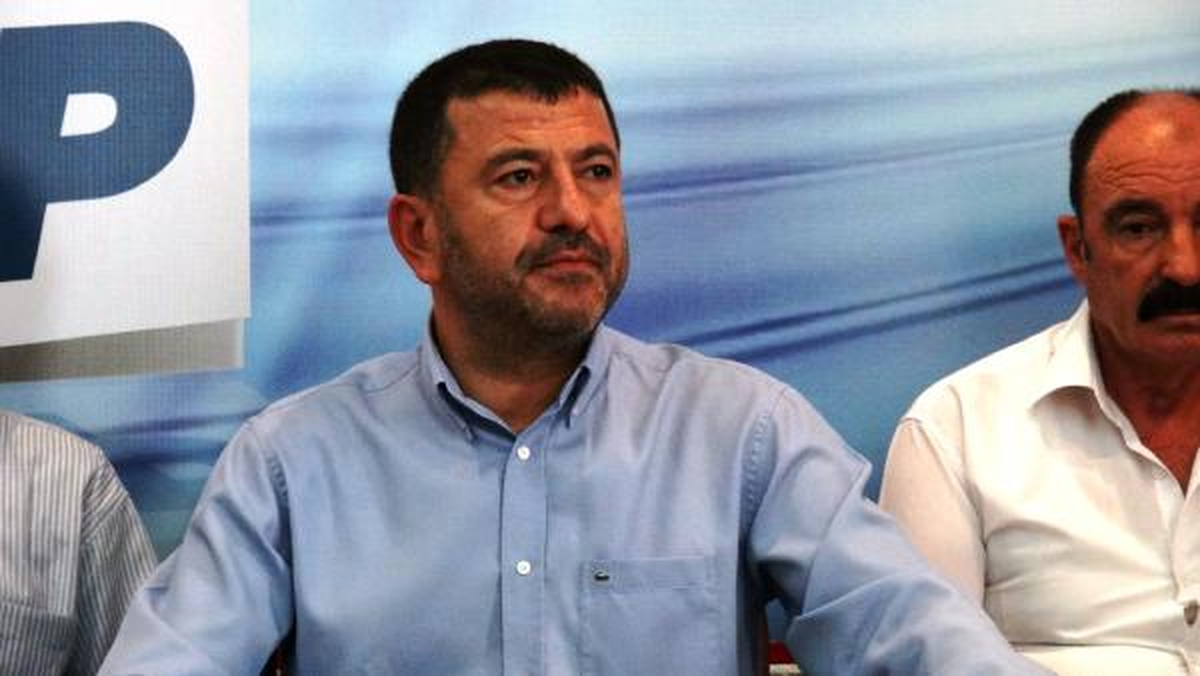 CHP\'li Ağbaba: Af Konusunda Bakan Farklı, Başbakan Yardımcısı Farklı Konuşuyor