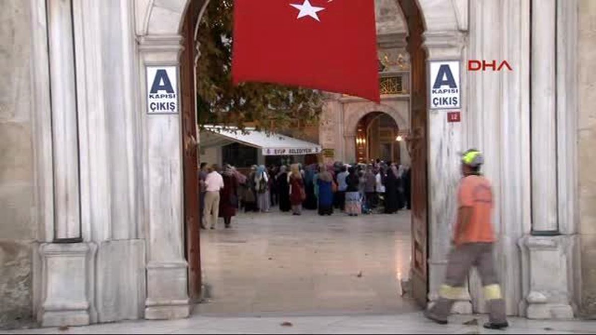 Darbe Girişimine Karşı İstanbul\'dan Ankara\'ya Yürüyor