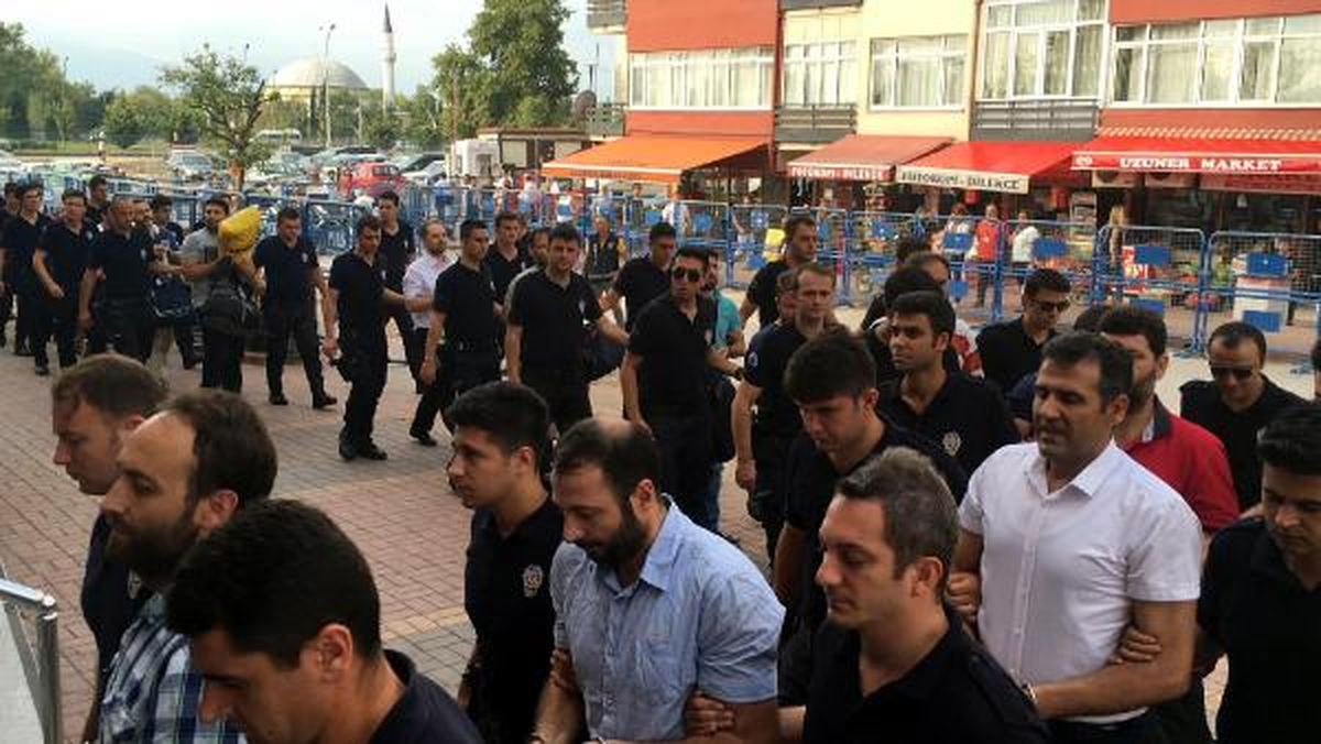 Fetö\'nün Emniyetteki Yapılanmasında 36 Kişi Adliyeye Sevk Edildi