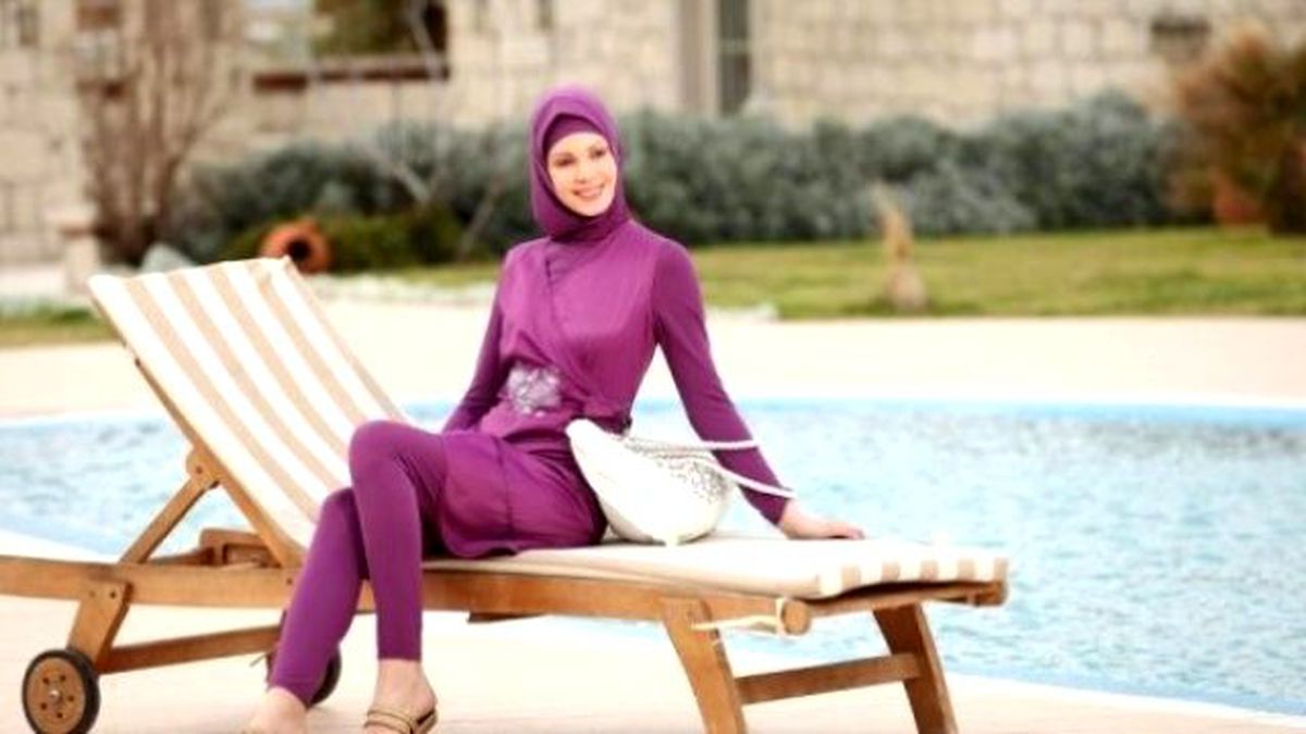 Fransa'da Tesettür Mayosu Yasaklandı