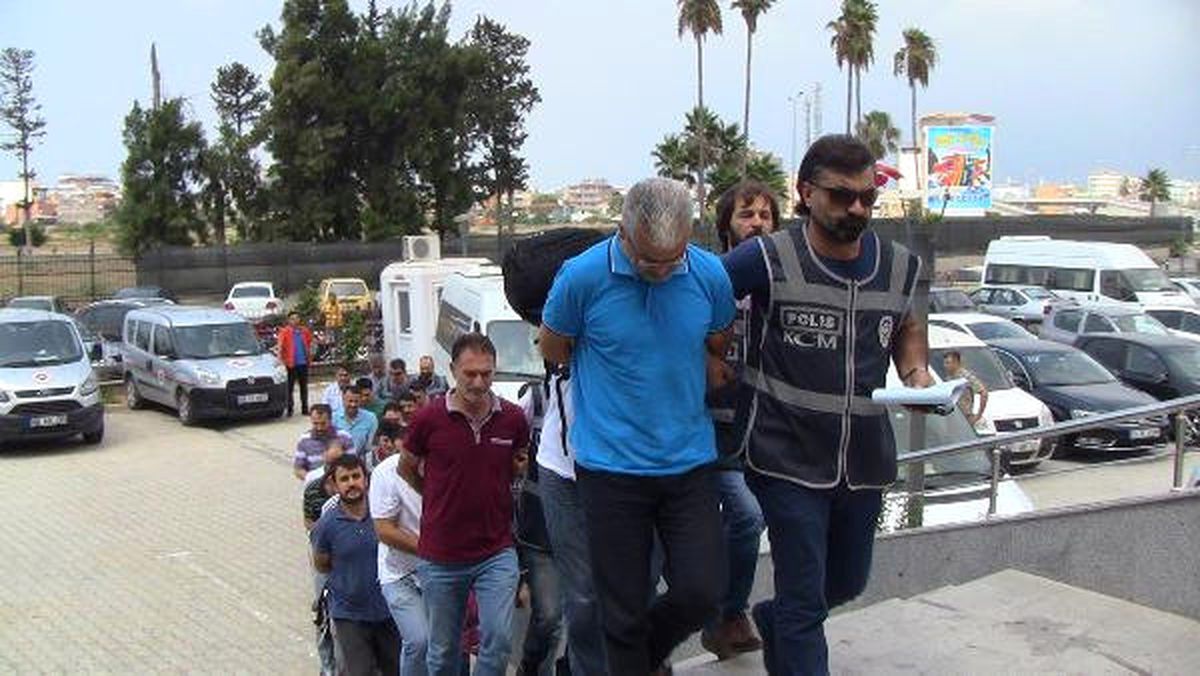 İskenderun\'da 14 Polis Adliyede