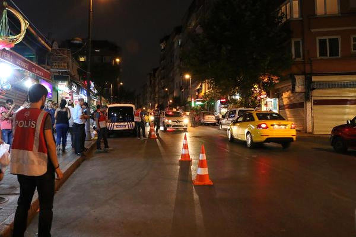 İstanbul\'da 39 İlçede Polis Denetimi