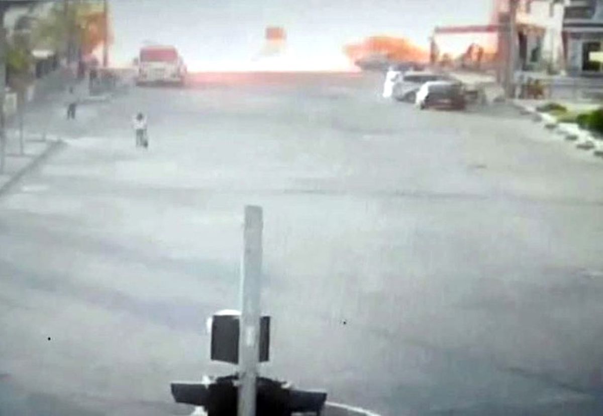 Kızıltepe\'deki Patlama Anı ve Panik Kamerada