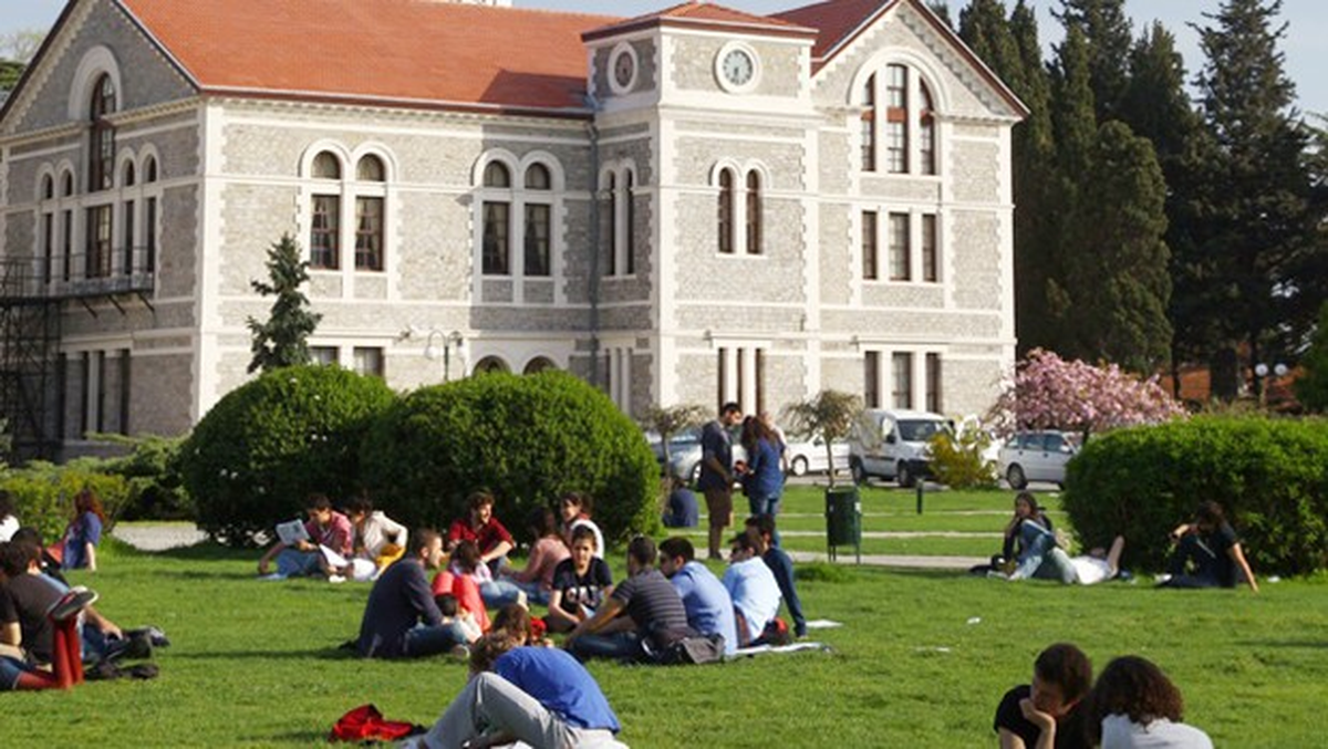 Lys\'de İlk 1000 \'Boğaziçi\' Dedi