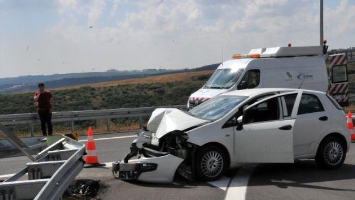 Osmangazi Köprüsü\'ndeki Trafik Kazası
