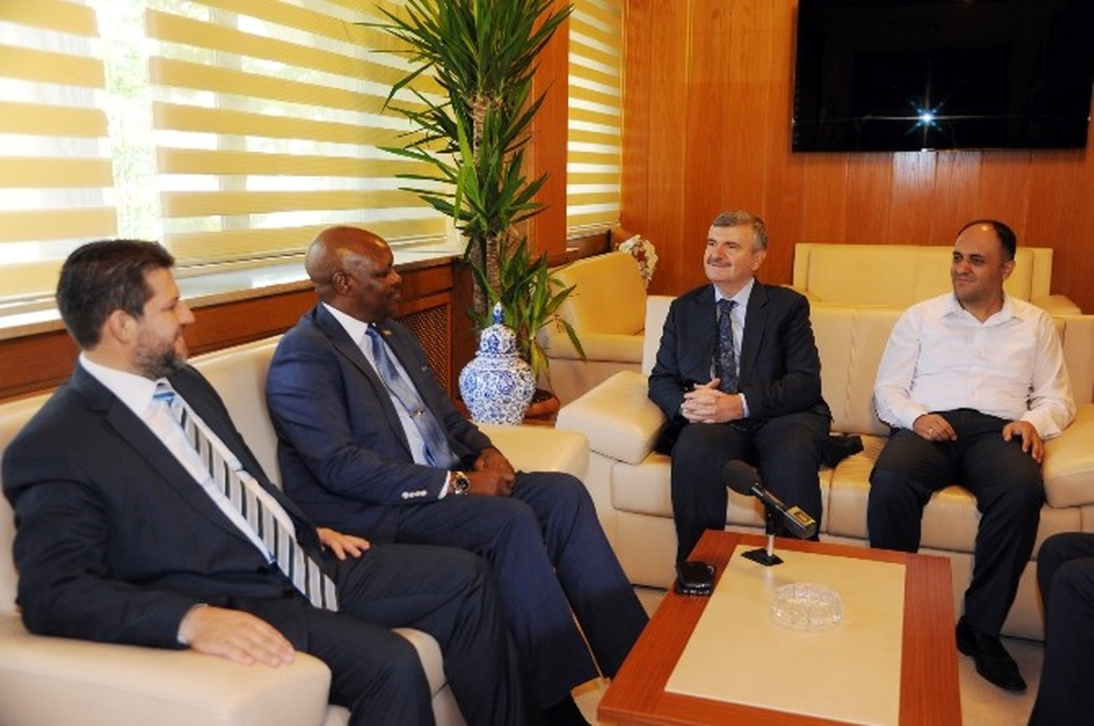 Raunda Ankara Büyükelçisi Nkurunziza\'dan, Başkan Aykürek\'e Ziyaret
