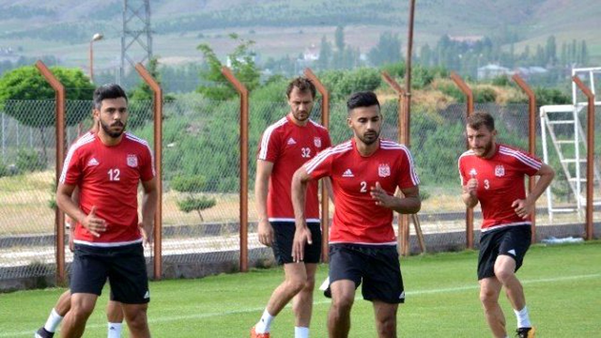 Sivasspor, Fetö\'nün Darbe Girişimine Tepki Gösterecek