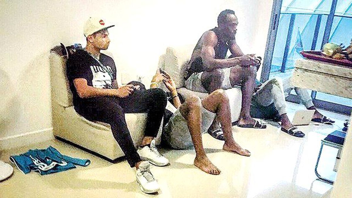 Usain Bolt, İzzet Safer ve Emre Barnes'le Görüştü