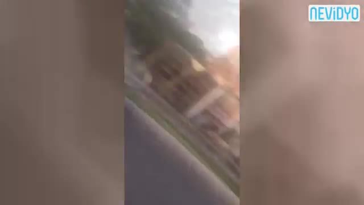 Yarı Çıplak Motorun Üzerinde...