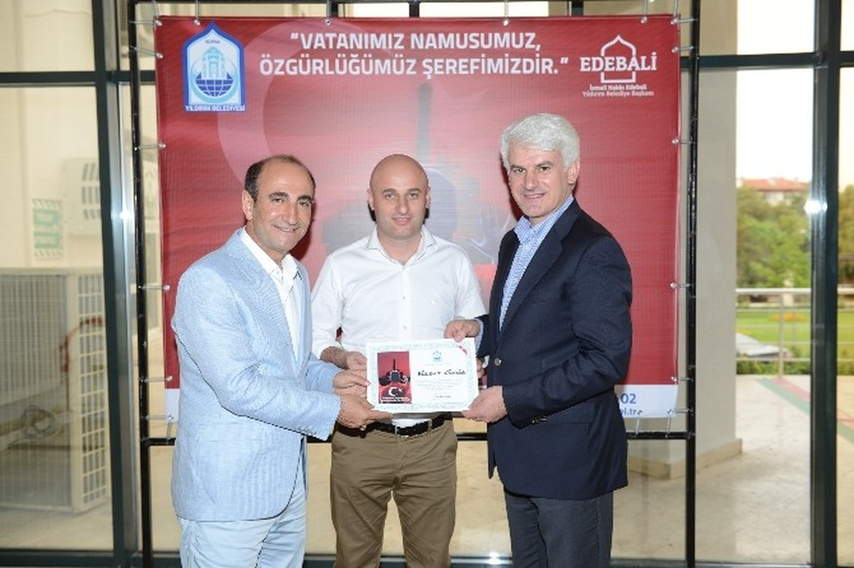 Yıldırım Belediyesi\'nden Demokrasi Nöbetçilerine \'Teşekkür\' Belgesi