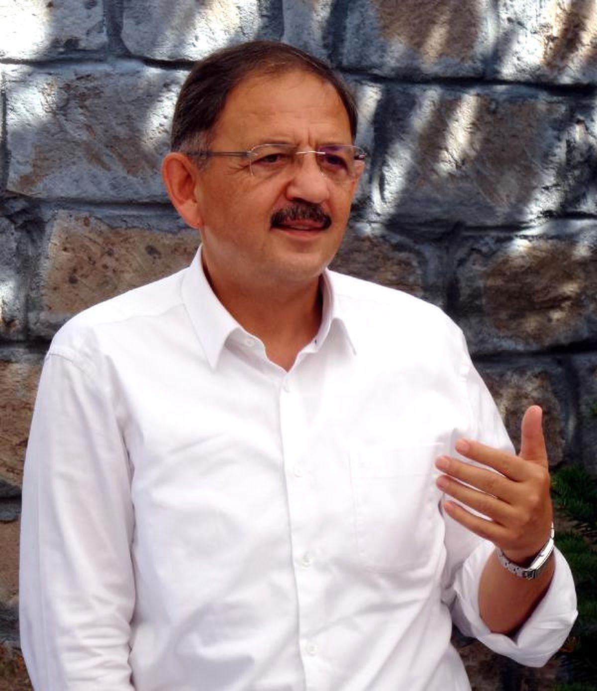 Bakan Özhaseki\'den Fetö Değerlendirmesi: \'Şeytan, Bunların Yanında Masum Kalıyor\'