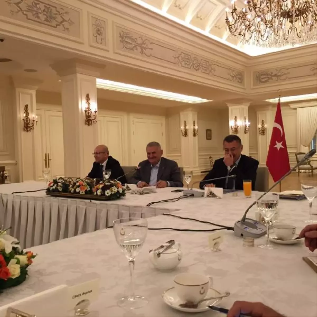 Başbakan Binali Yıldırım, Çankaya Köşkü\'nde Medya Temsilcileri ile Bir Araya Geldi (1)