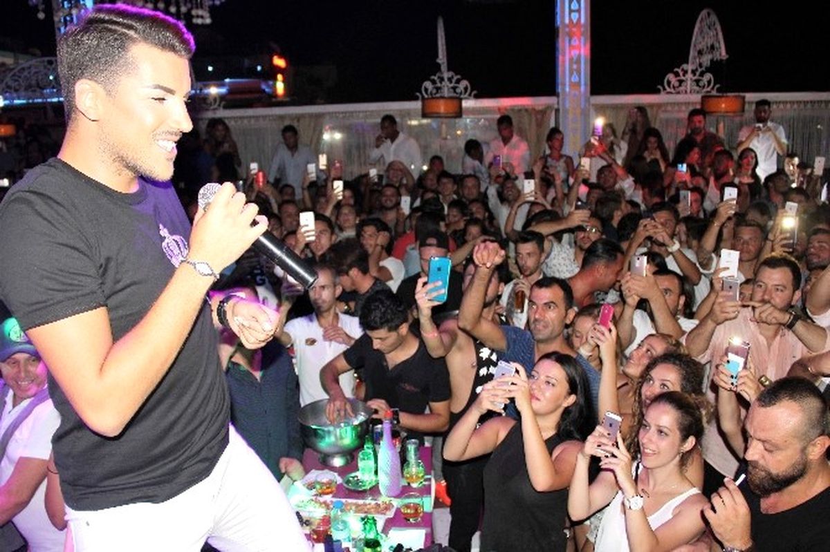 Bodrum\'da Kerimcan Durmaz İzdihamı