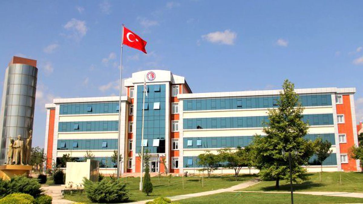 Çomü\'den Şehit Çocuklarına Eğitim Desteği