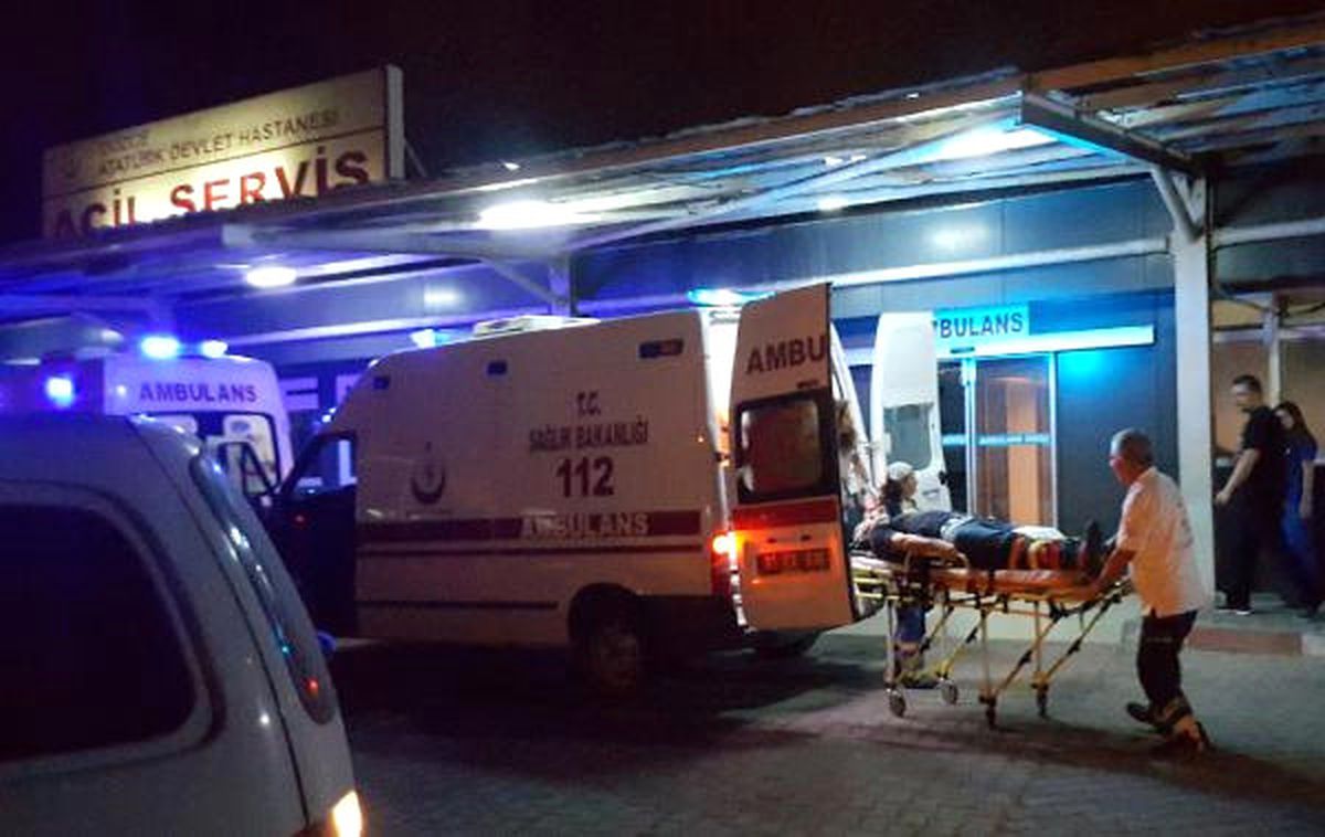 Eve Düşen Yıldırım 4 Fındık İşçisini Yaraladı