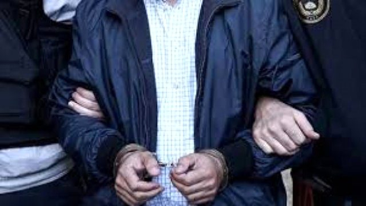 Gözaltına Alınan 32 Öğretmenden 26\'sı Tutuklandı