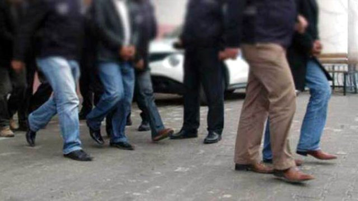 Hakkari\'de 5 Kişi Gözaltına Alındı