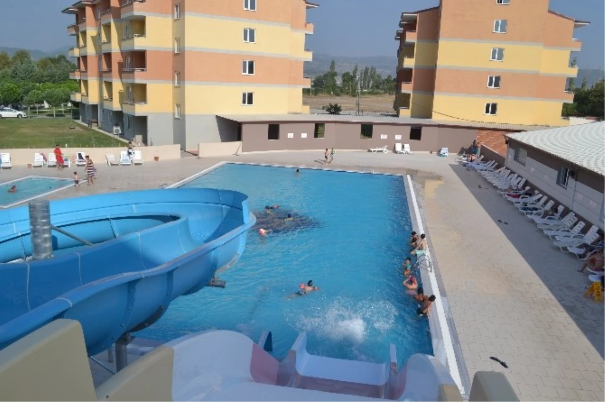Hera Termal'e Dev Aquapark