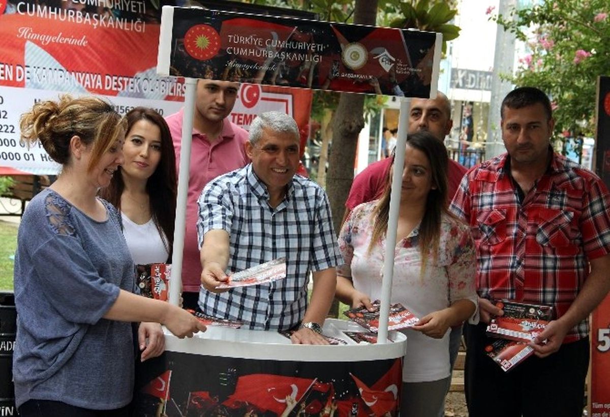 Manisa\'dan 15 Temmuz Şehitleri İçin Anlamlı Davranış