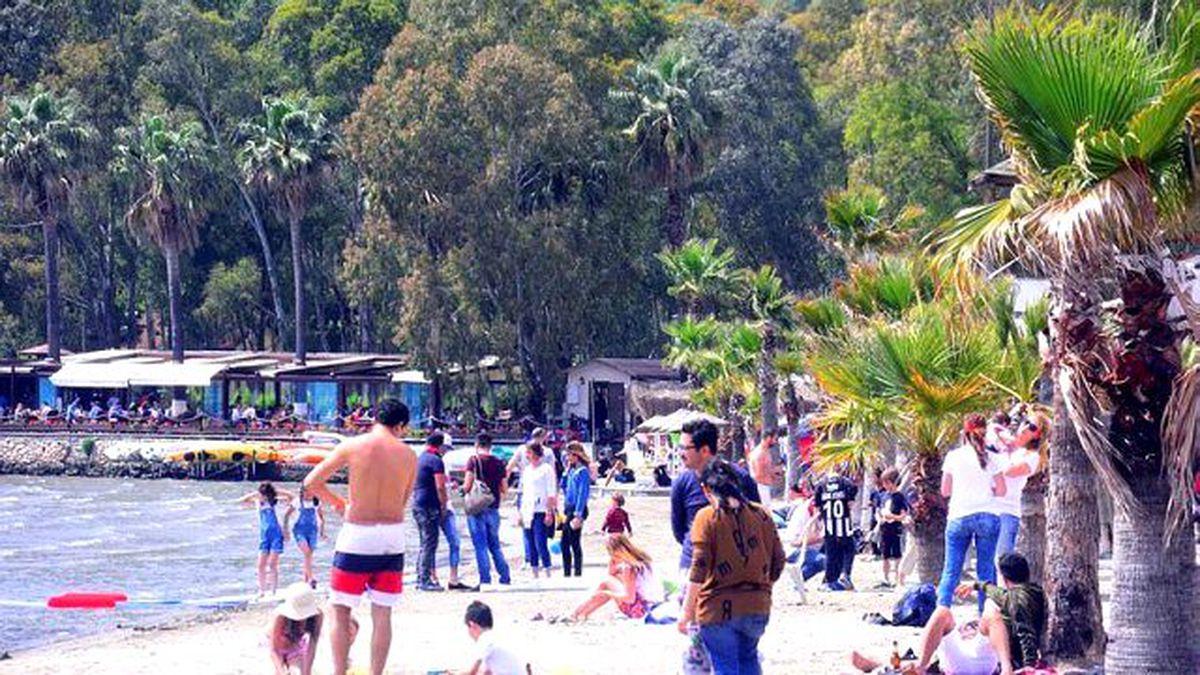 Muğla\'da Sıcak Hava Sahilleri Doldurdu