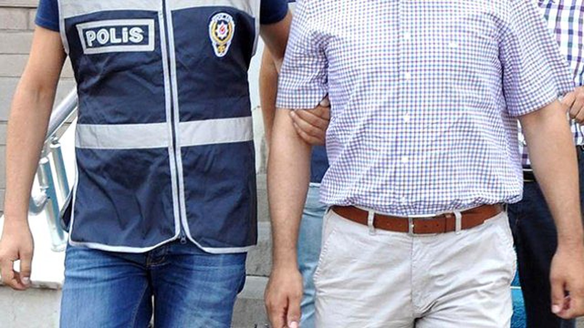 Niğde\'de 1 Hakim ile 2 Akademisyen Tutuklandı