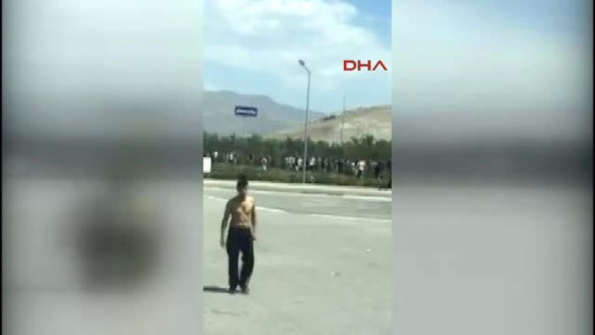 Otobüs Şoförü de Yaralandı