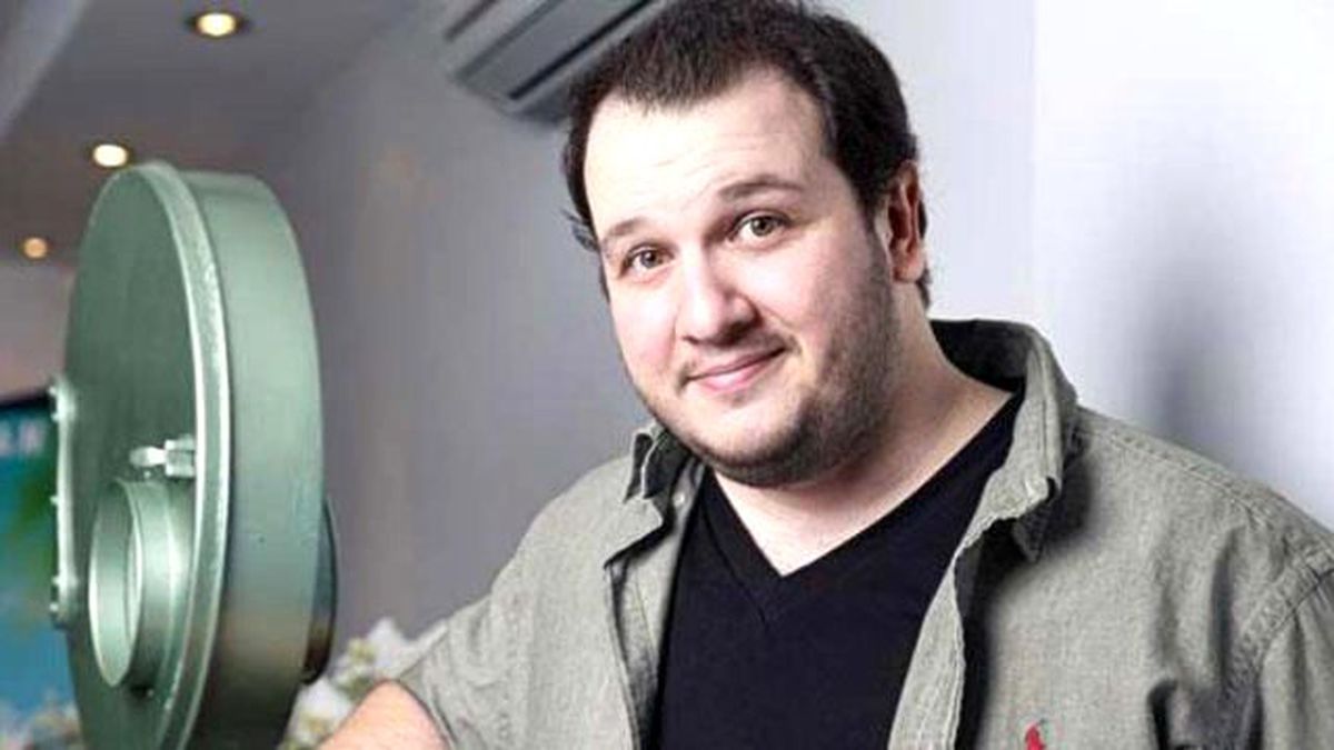Şahan Gökbakar Cimnastikçi Ayşe Begüm Onbaşı'yla Fotoğrafını Paylaştı