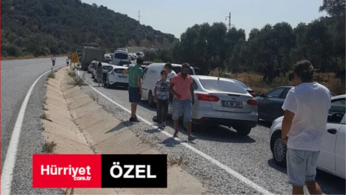 Son Dakika...ölümlü Kazaları Protesto Eden Köylüler Yolları Kapattı Bodrum\'a Gidilemiyor