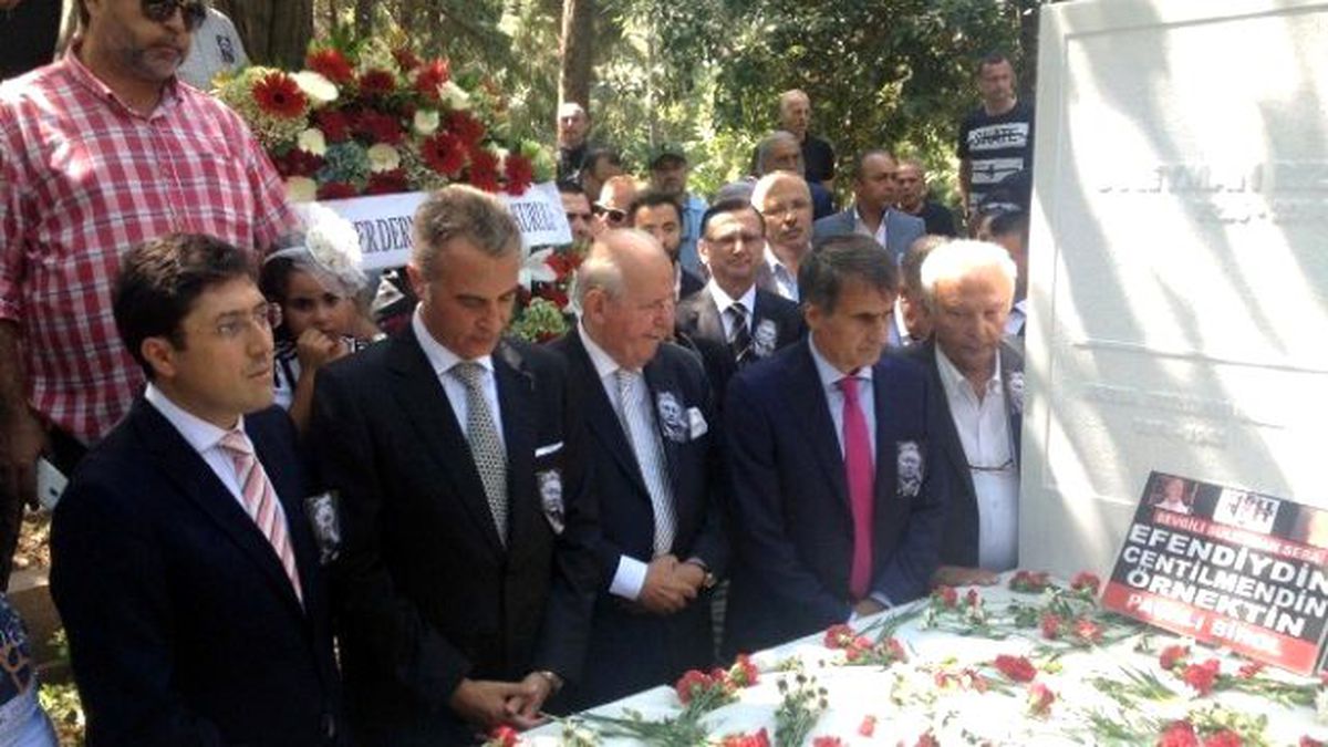Süleyman Seba, Kabri Başında Anıldı