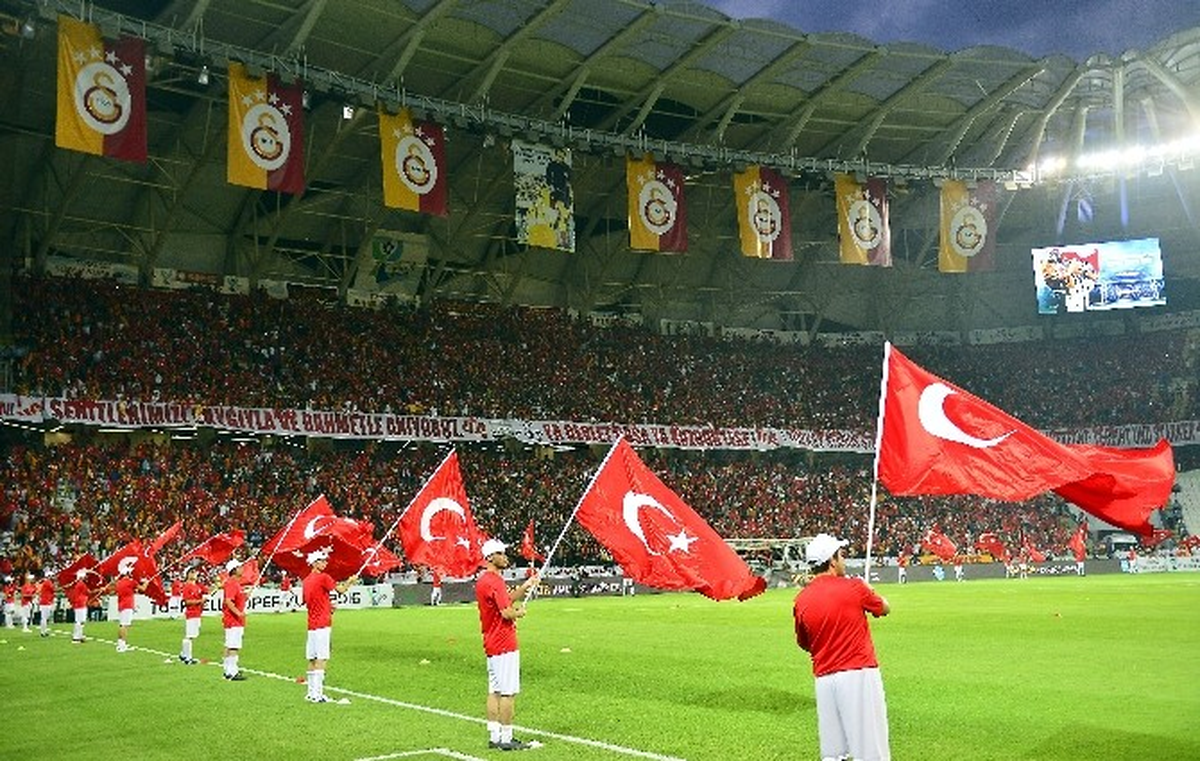 Süper Kupa\'da Anlamlı Açılış