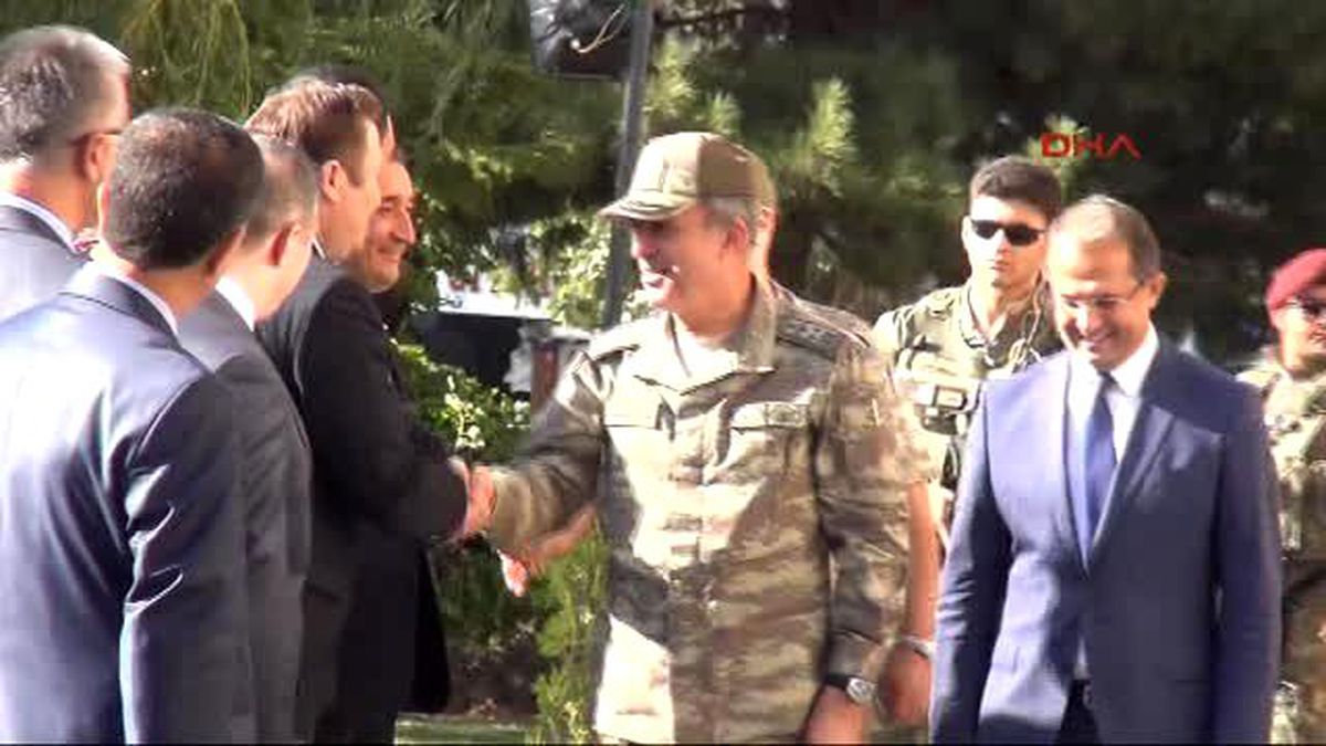 Van Komutanlar Diyarbakır\'dan Van\'a Geçti