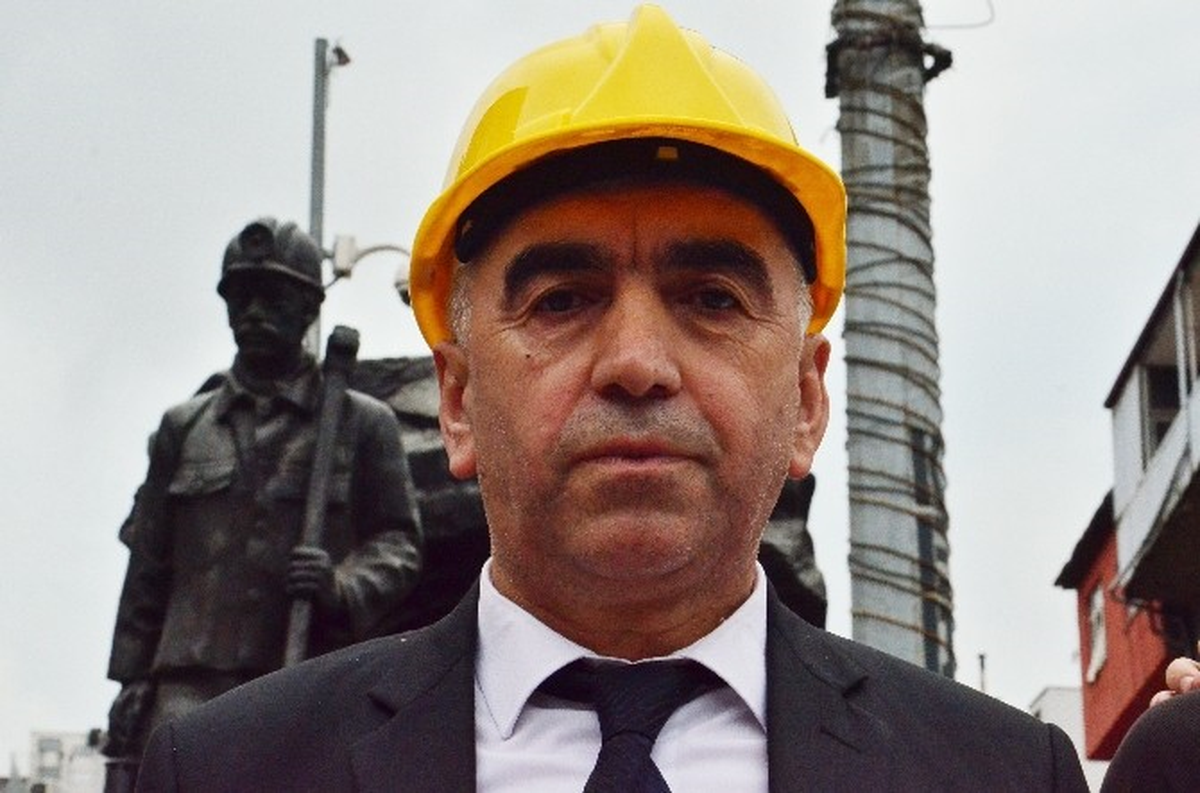 Demirci\'den Özelleştirmeye Tepki