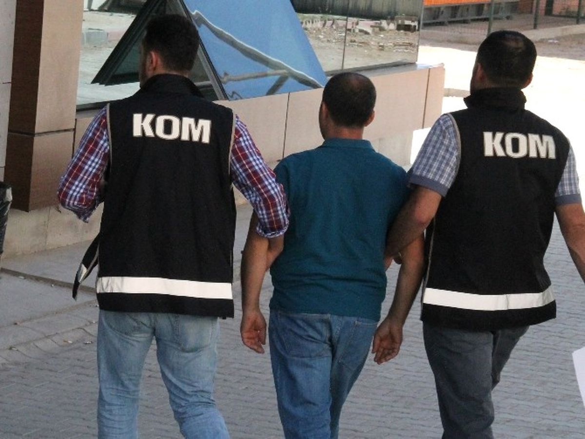 Elazığ\'da Fetö Operasyonu: 3\'ü Öğretmen, 7 Gözaltı